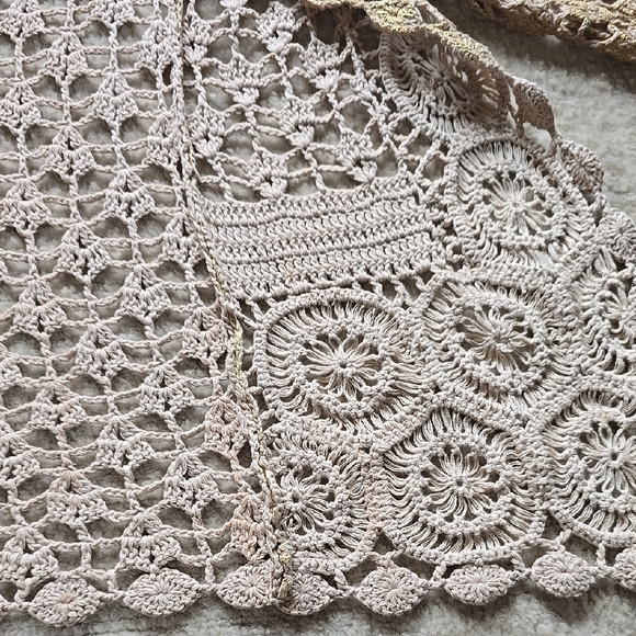 Chic Tan Cotton Crochet Open Cardigan With Gold Metallic Finish | XS - Picture 4 of 4